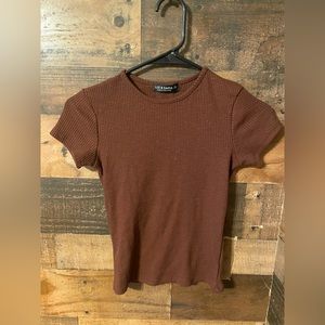 Brown slightly cropped shirt